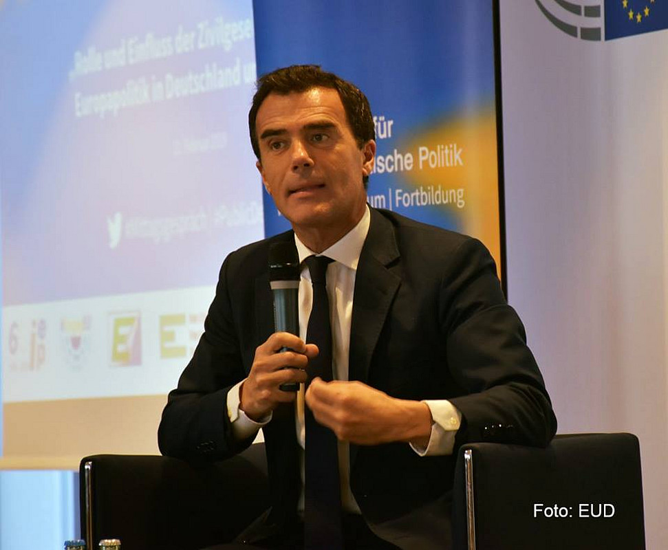 Union Europäischer Föderalisten fordert rasche Vertragsänderungen EUD